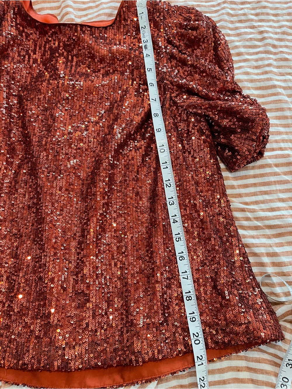 Anthropologie sequin puff sleeve top 8 Read - Picture 8 of 11